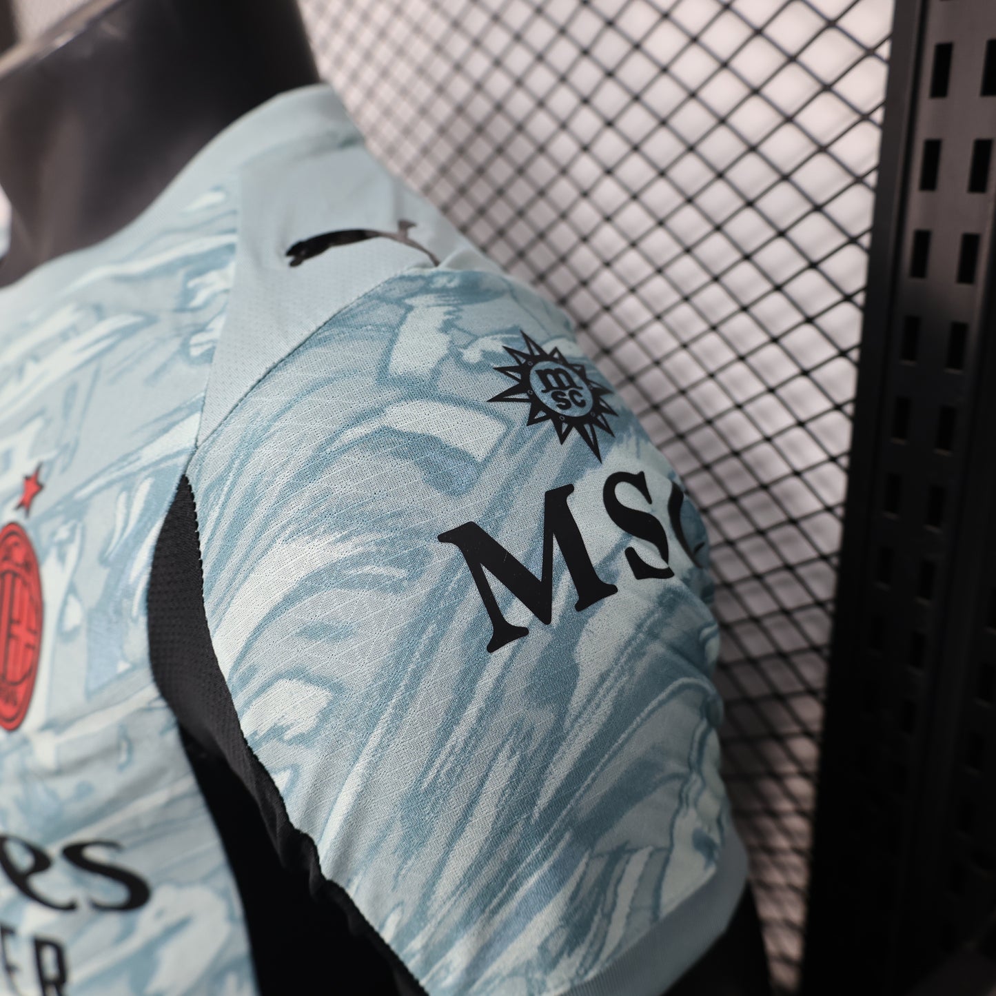 Ac Milan ,,Aqua Milanista,, Special Kit