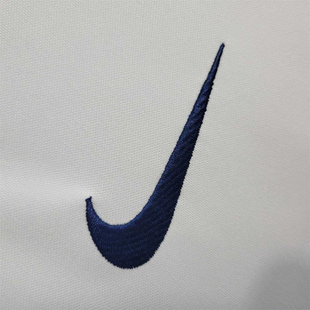 England ''Frosten Aura'' Special Kit