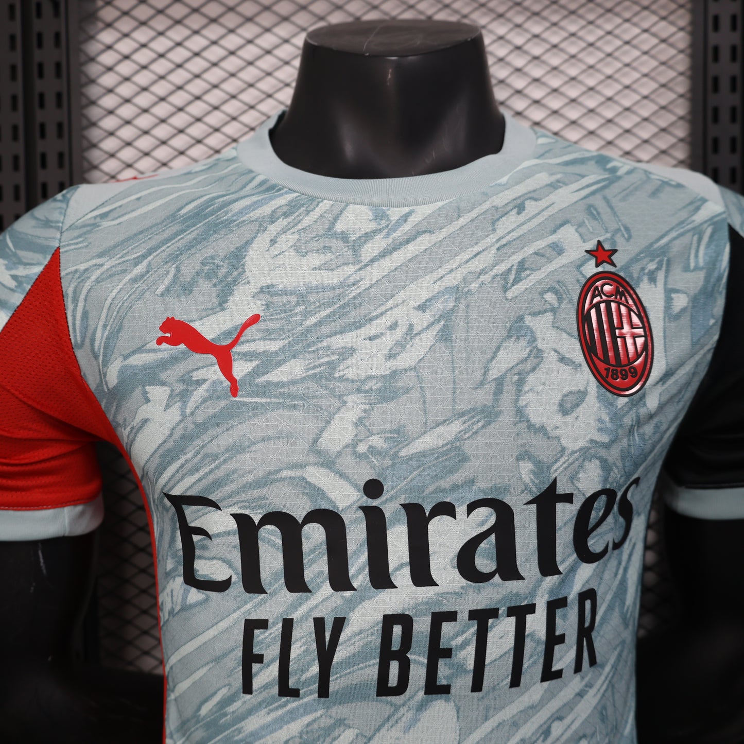 Ac Milan ,,Aqua Milanista,, Special Kit
