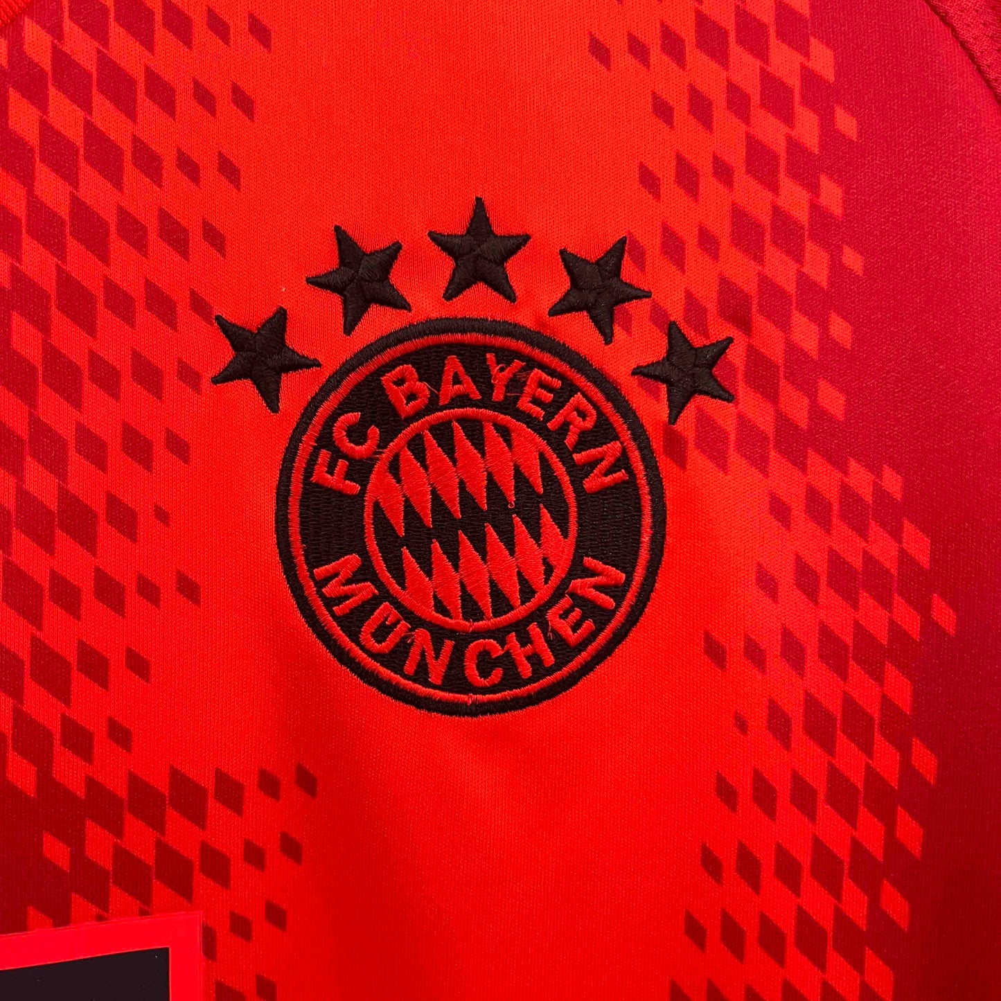 Bayern ''Blood Red'' Special Kit