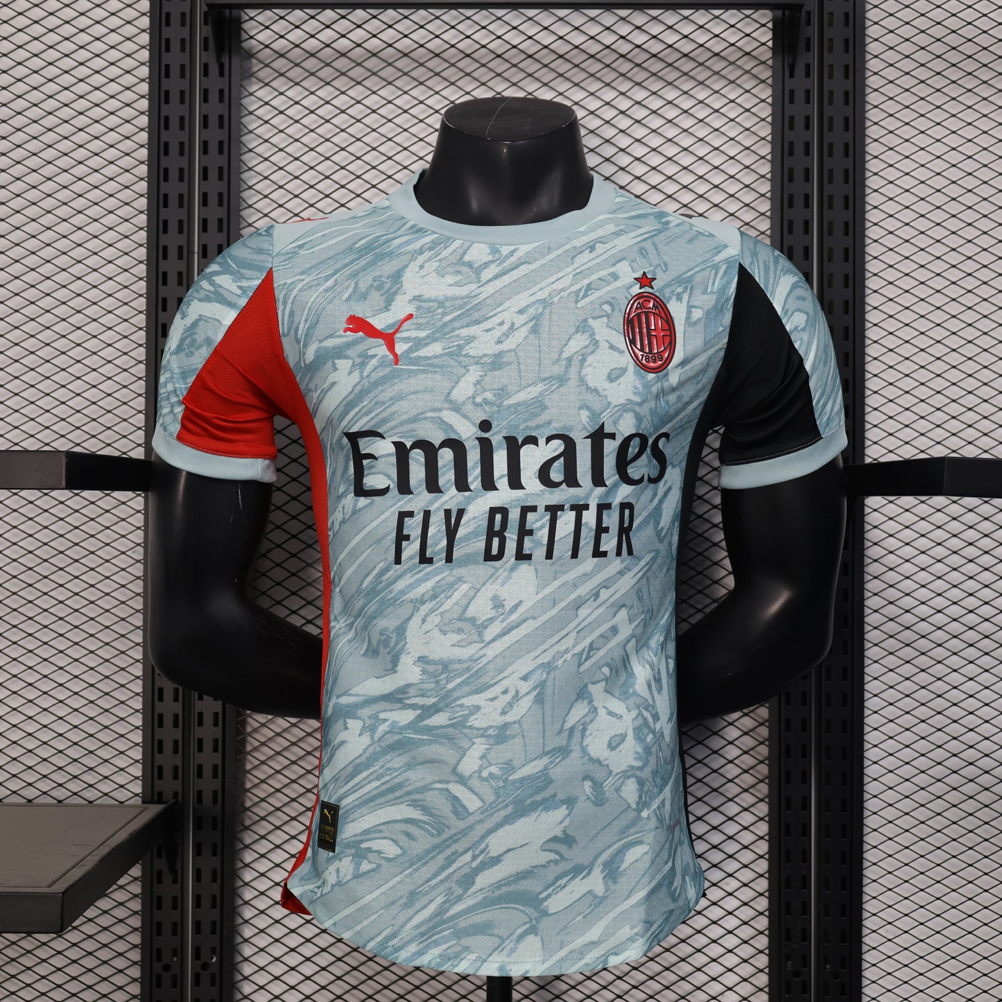 Ac Milan ,,Aqua Milanista,, Special Kit