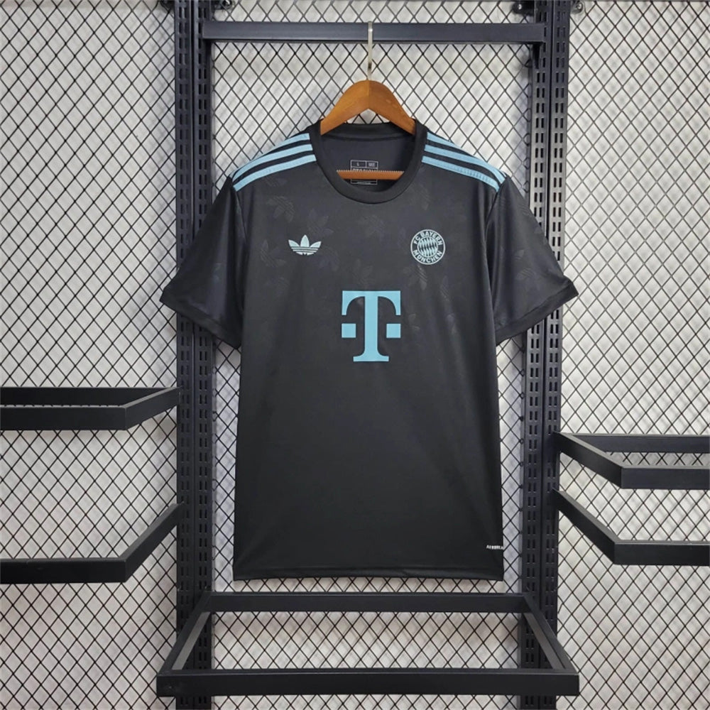 Bayern ''Shadow Blue'' Special Kit