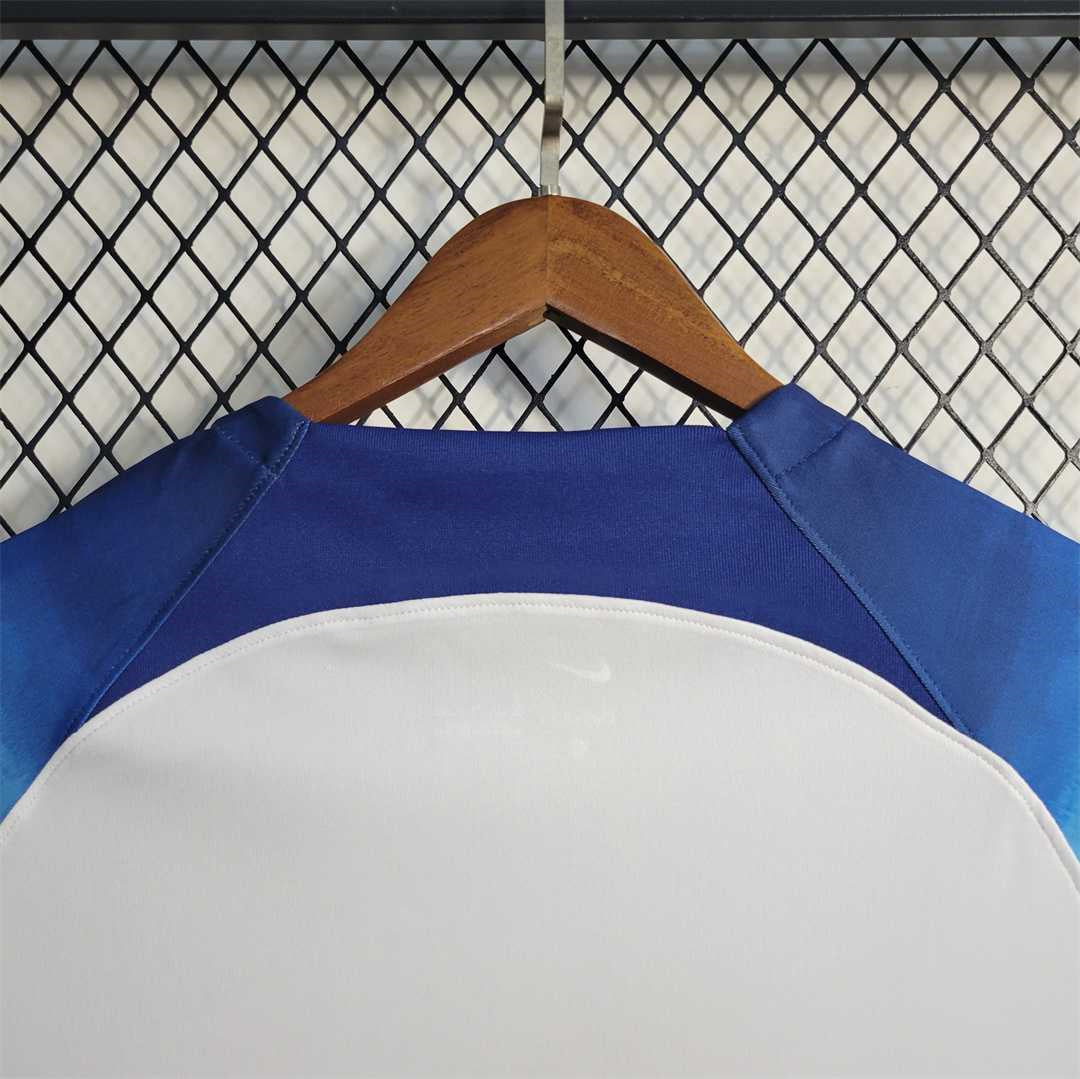 England ''Frosten Aura'' Special Kit