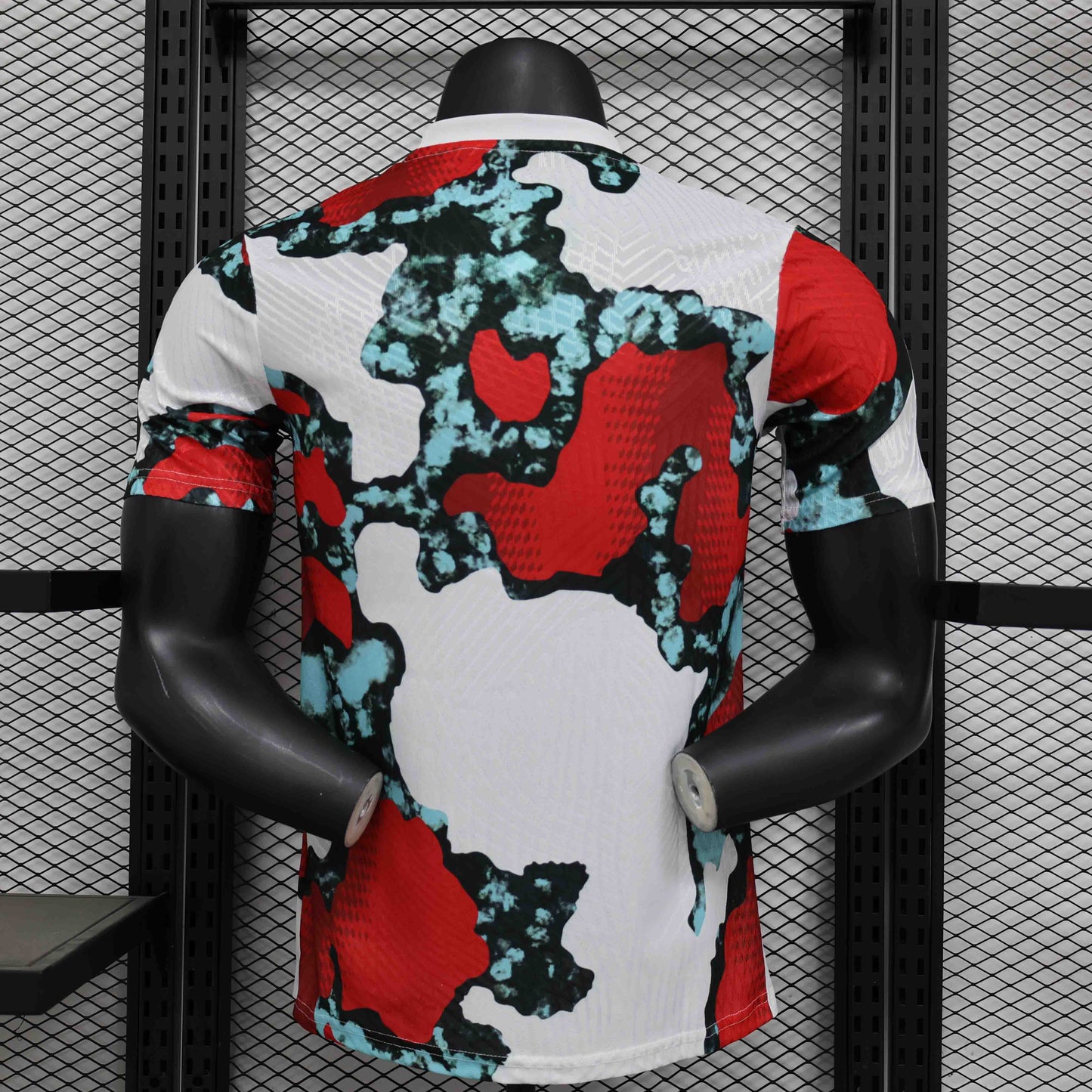 Bayern ''Visionary Camo'' Special Kit