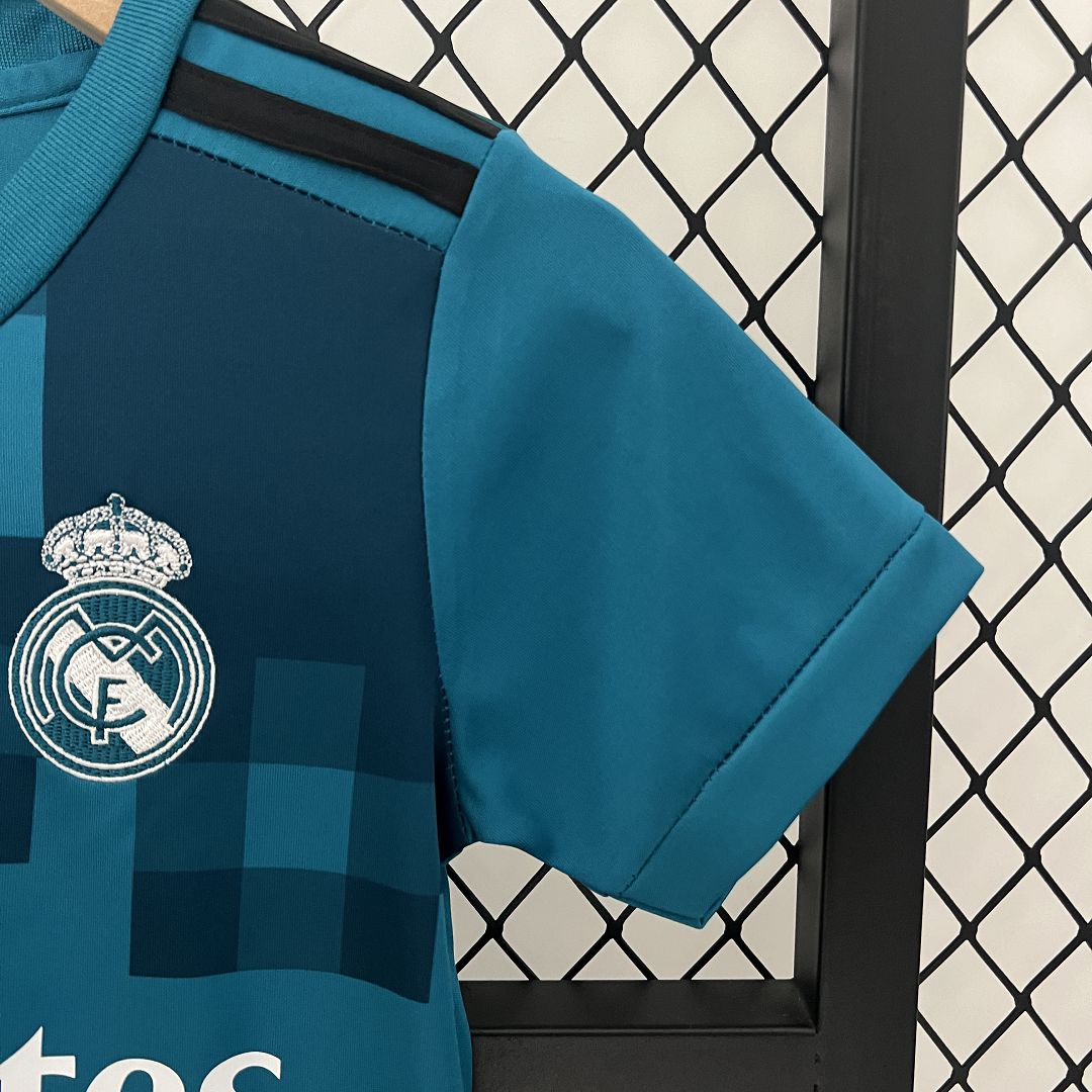 Real Madrid Retro | Kid Set ''Home'' Special Kit
