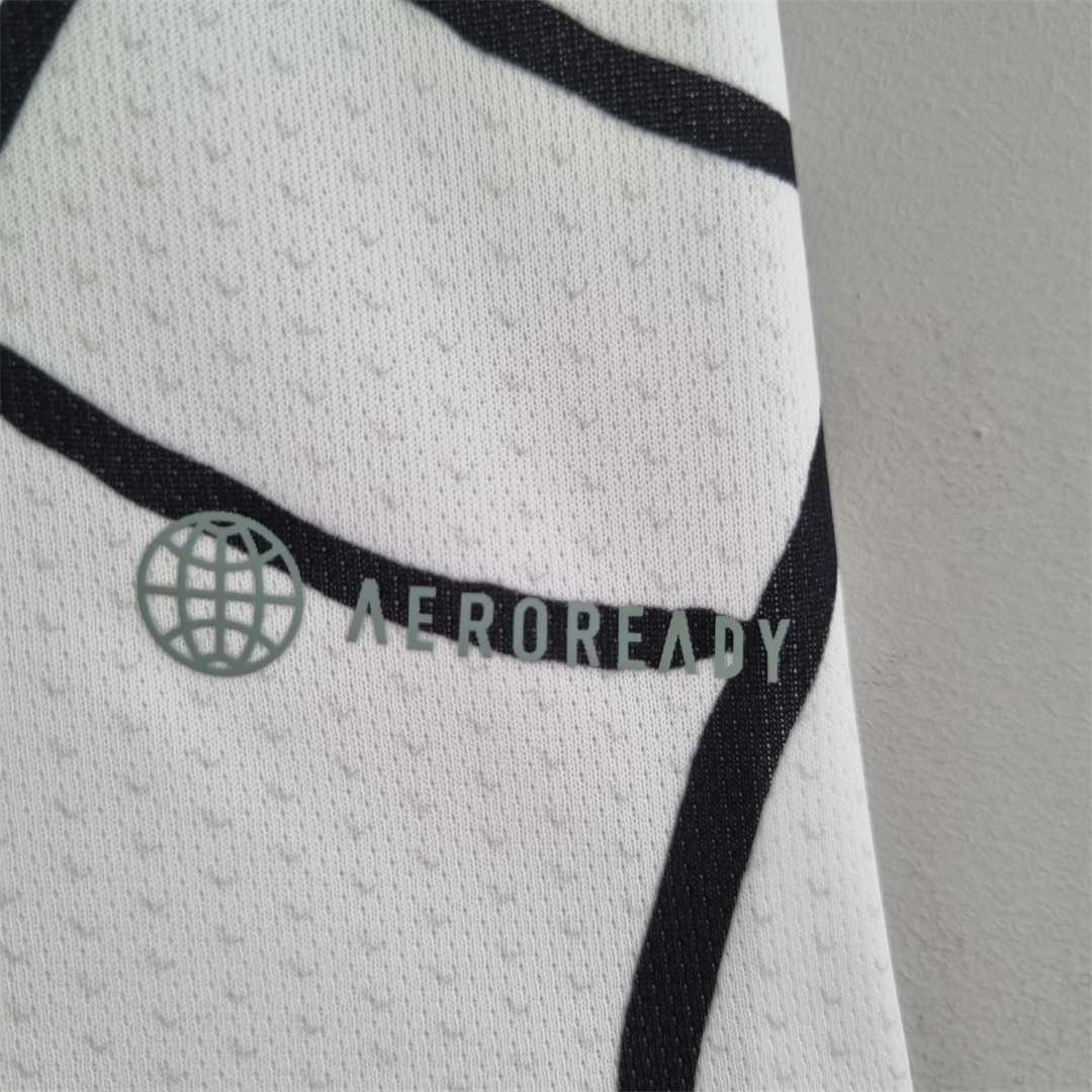 Real Madrid ''White Scales'' Special Kit