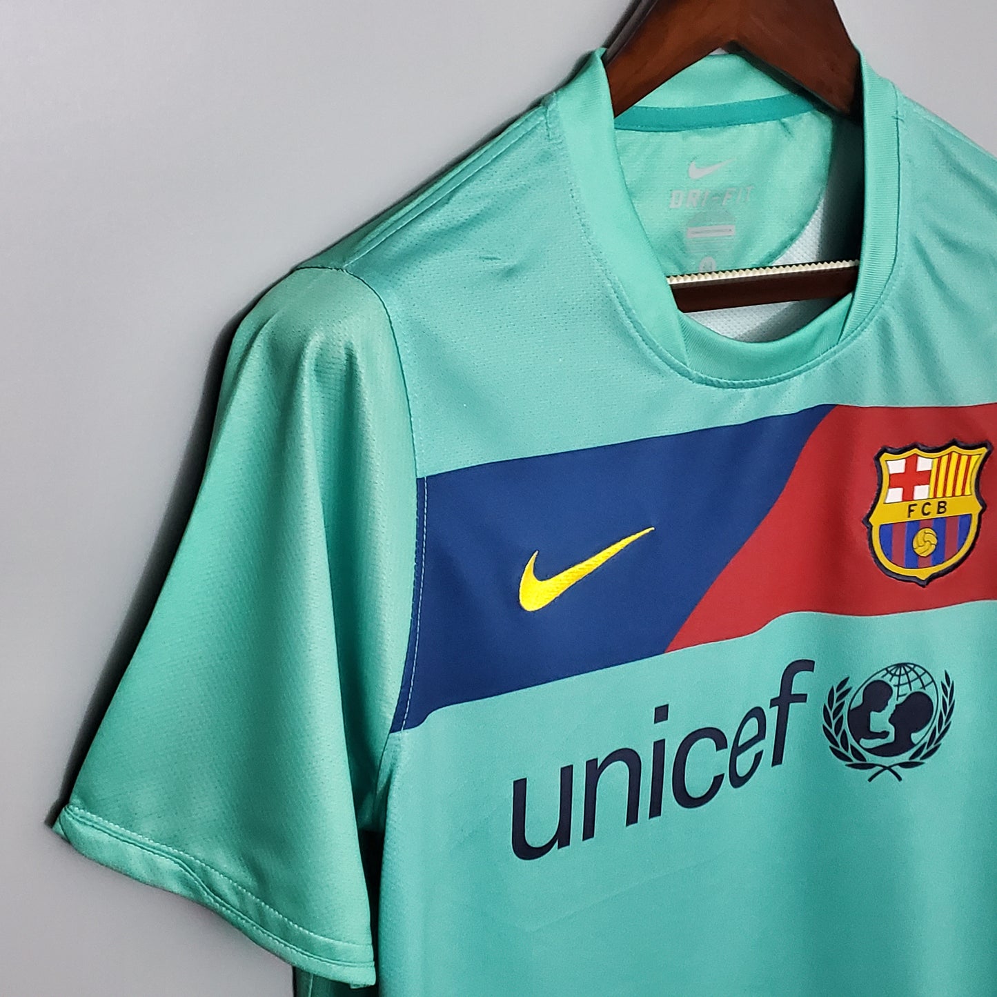 Barcelona ''Away'' Retro 10/11