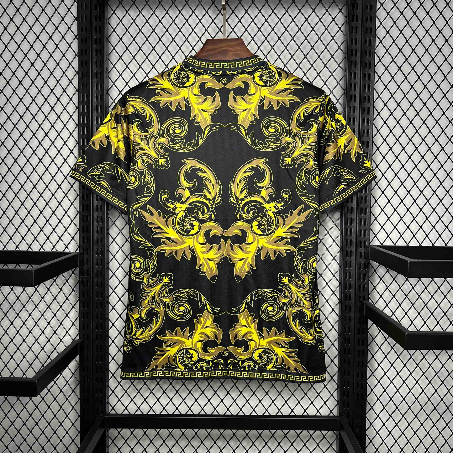 Italy ''Yellow Versace'' Special Kit