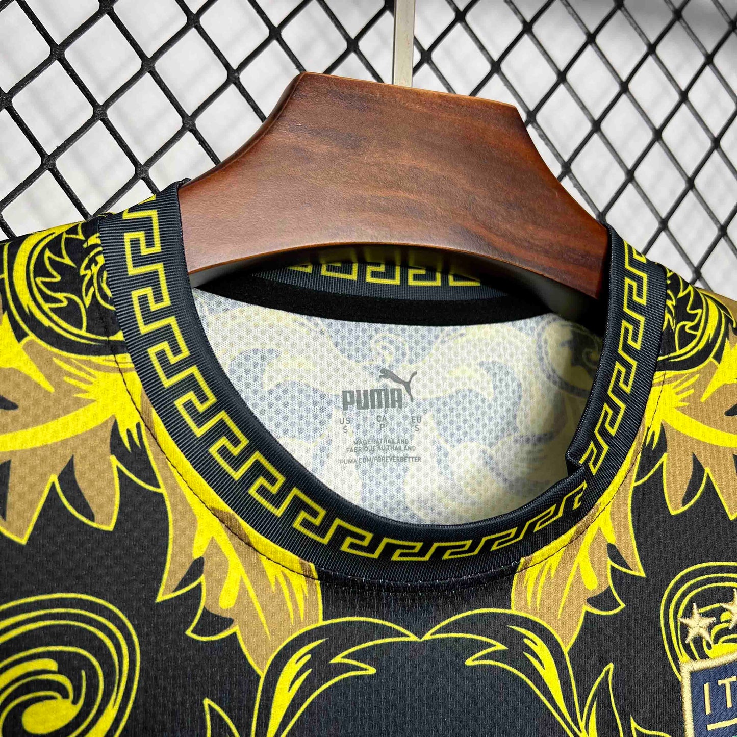 Italy ''Yellow Versace'' Special Kit