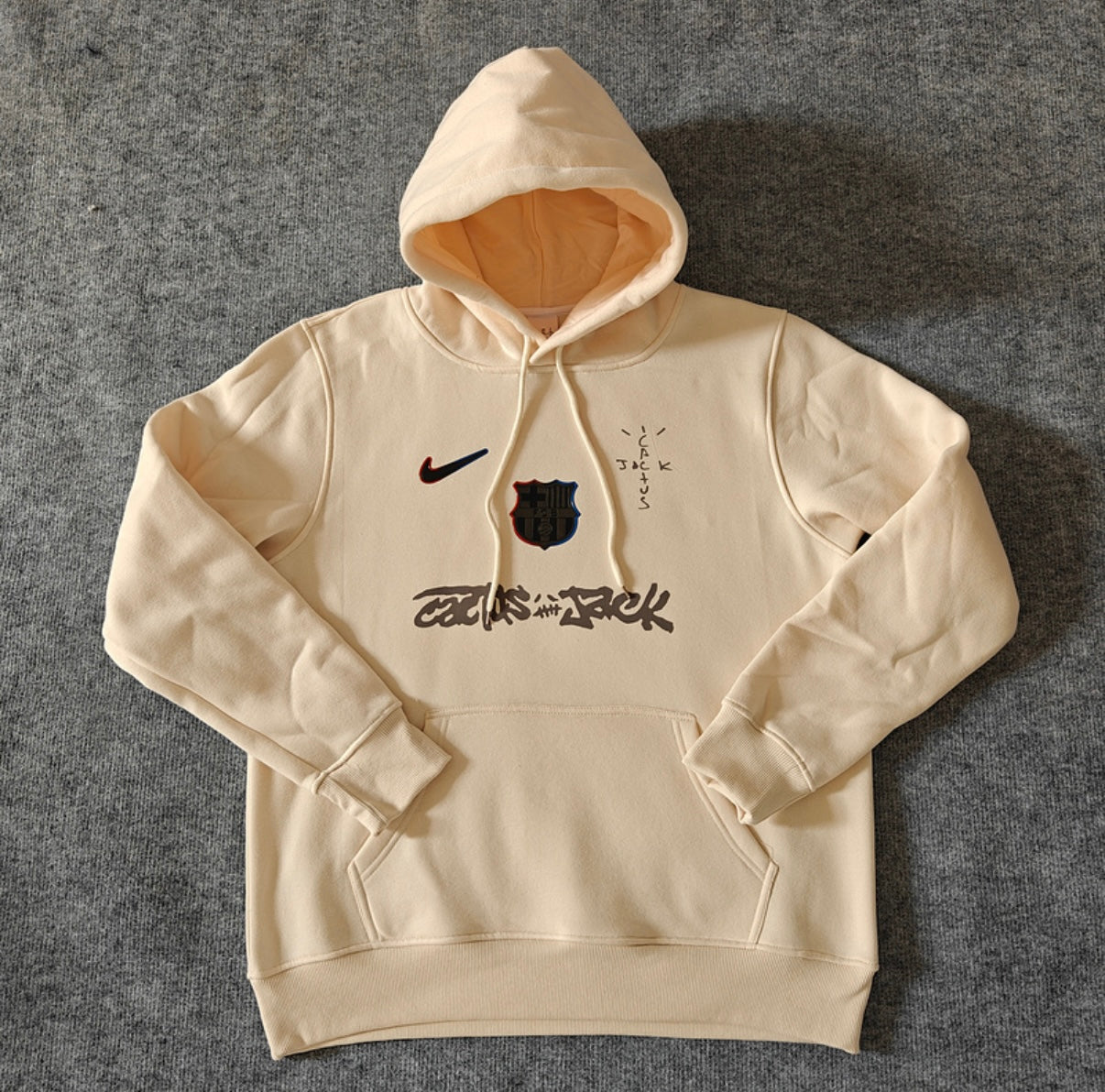 Barcelona Hoodie x Travis Scott Beinge