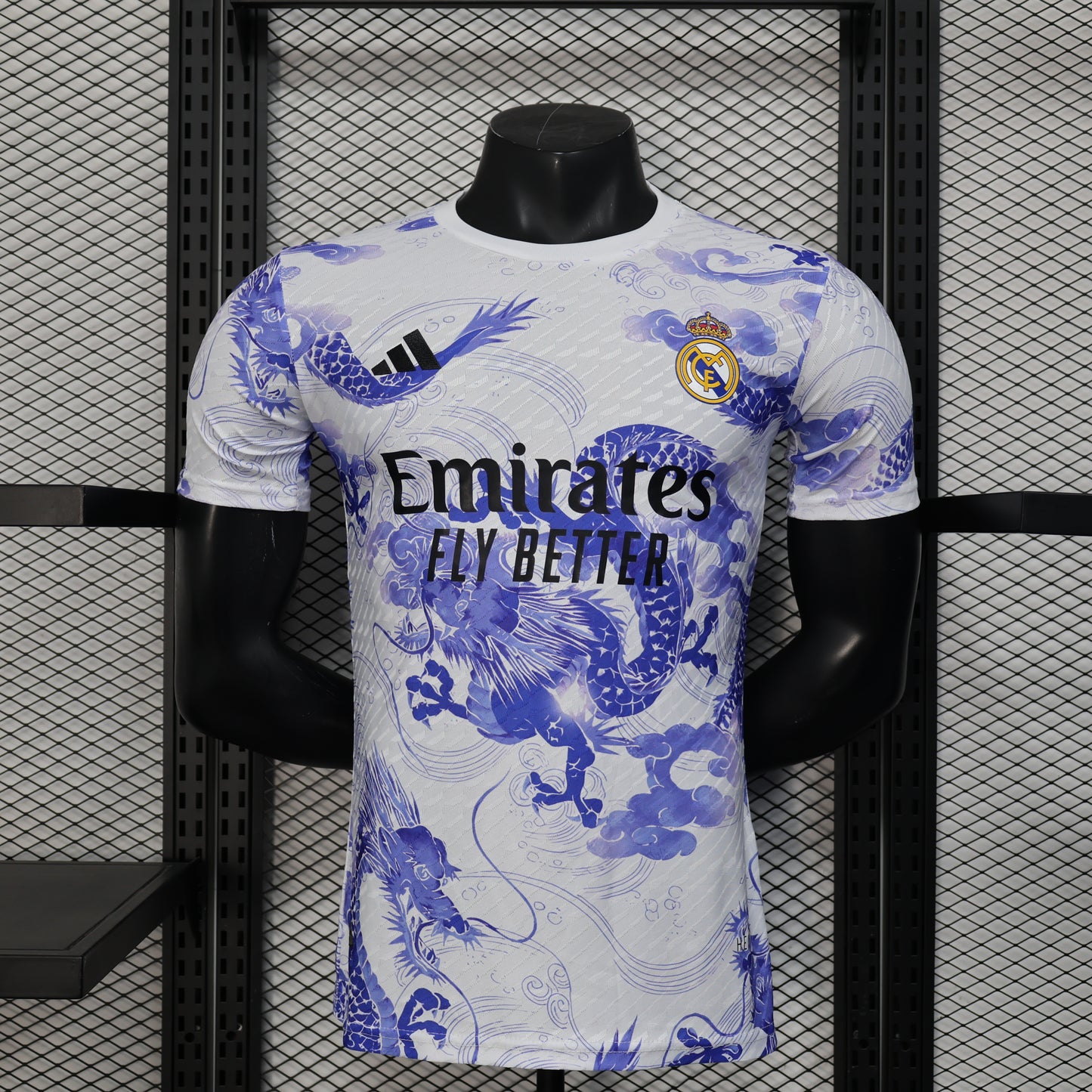 Real Madrid ,,Sapphire Cloud,, Special Kit