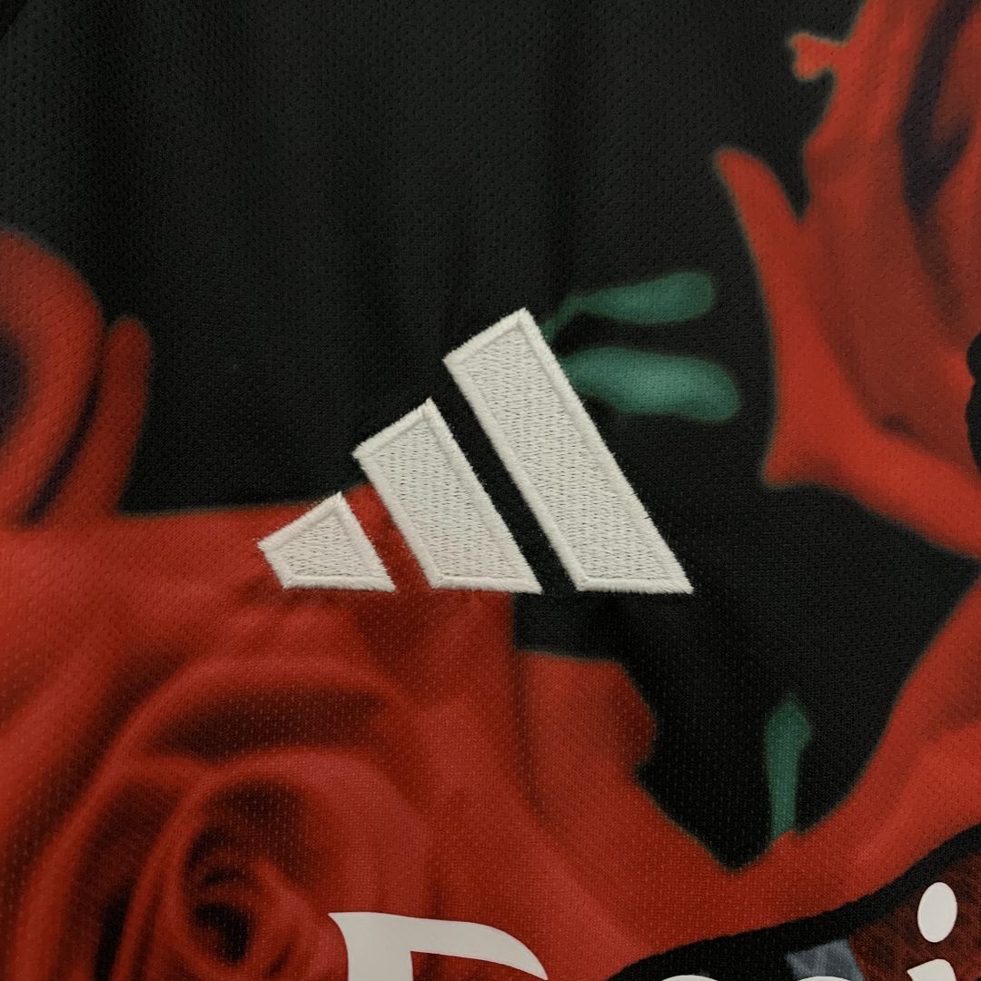 Real Madrid ,,Red Snake'' 25/26 Special Kit