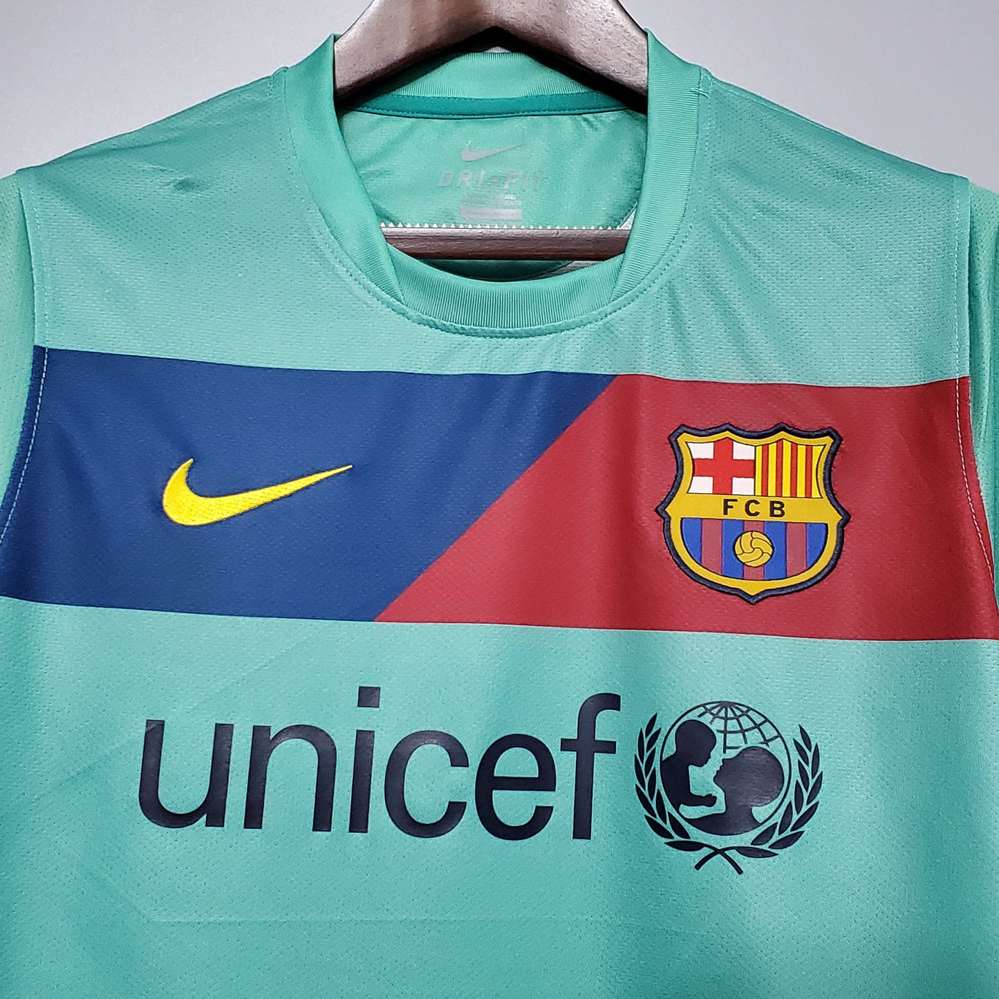 Barcelona ''Away'' Retro 10/11