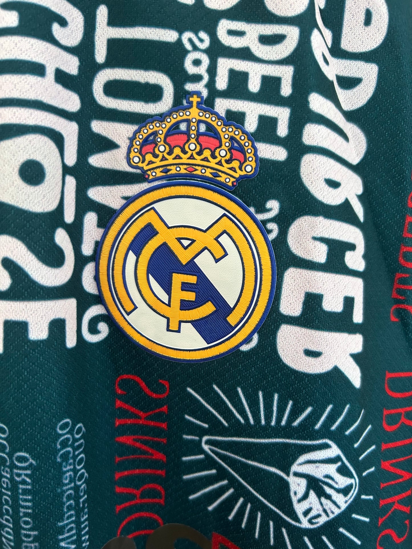 Real Madrid ,,Galáctico Graffiti,, Special Kit