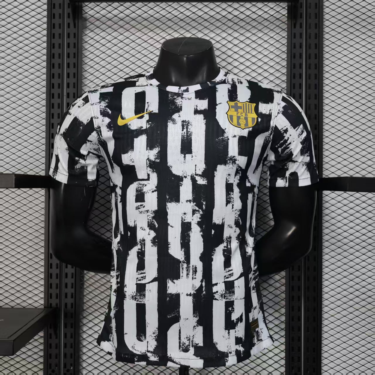 Barcelona ,,Night Cipher,, Special Kit