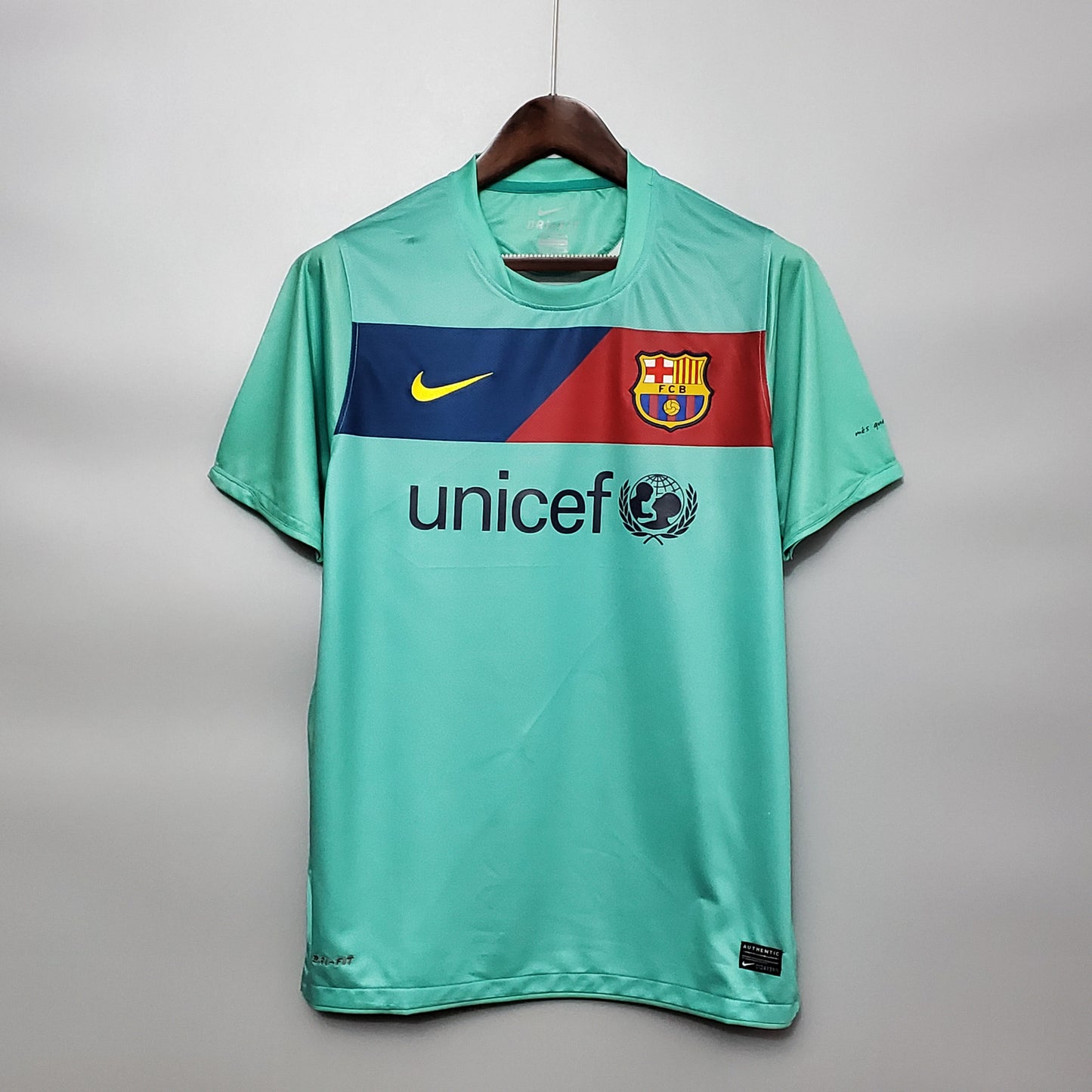 Barcelona ''Away'' Retro 10/11