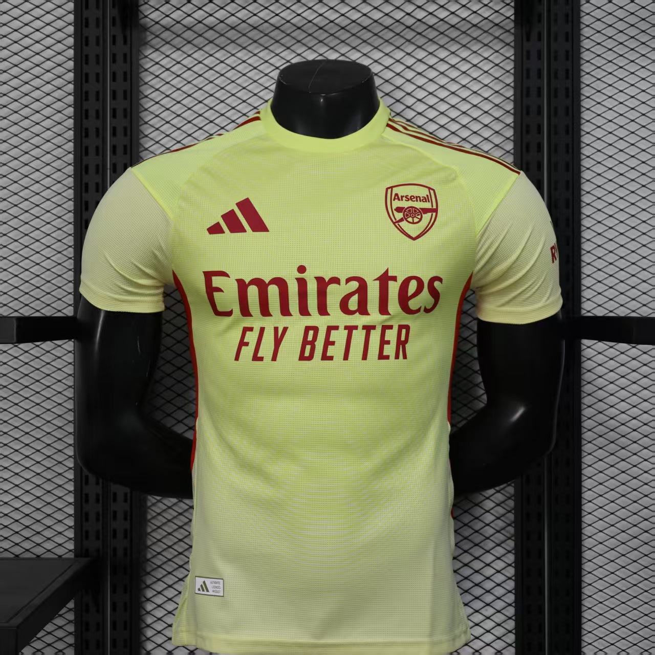 Arsenal ,,Gunners Solar Surge,, Special Kit