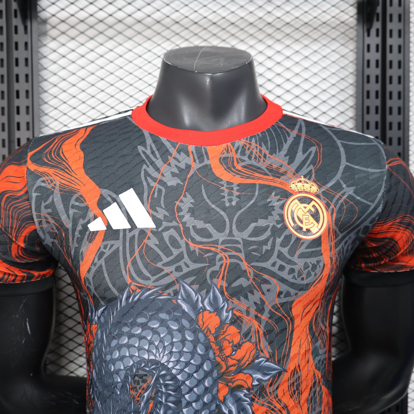 Real Madrid ,,Red Snake,, Special Kit