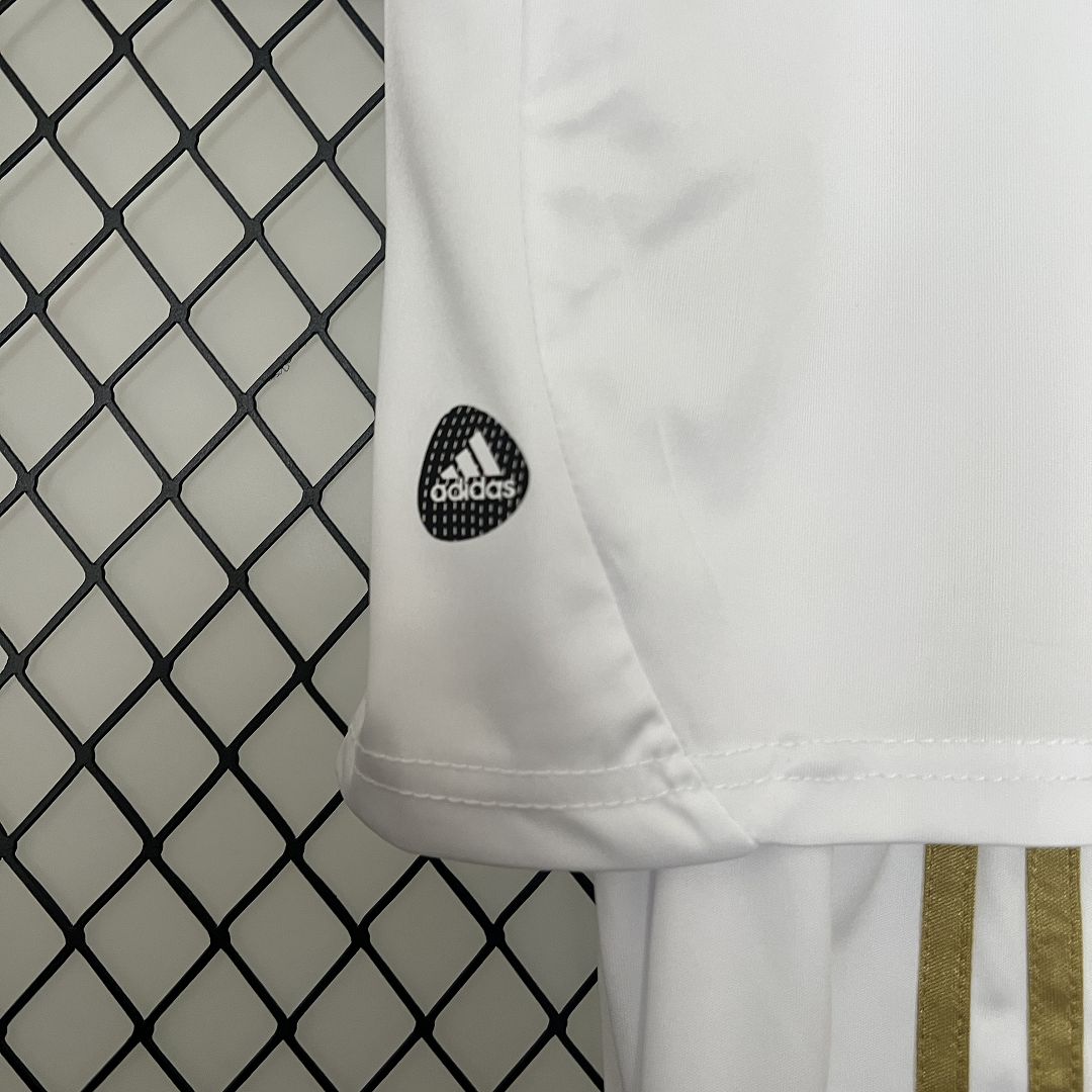 Real Madrid Retro | Kid Set ''Home'' Special Kit