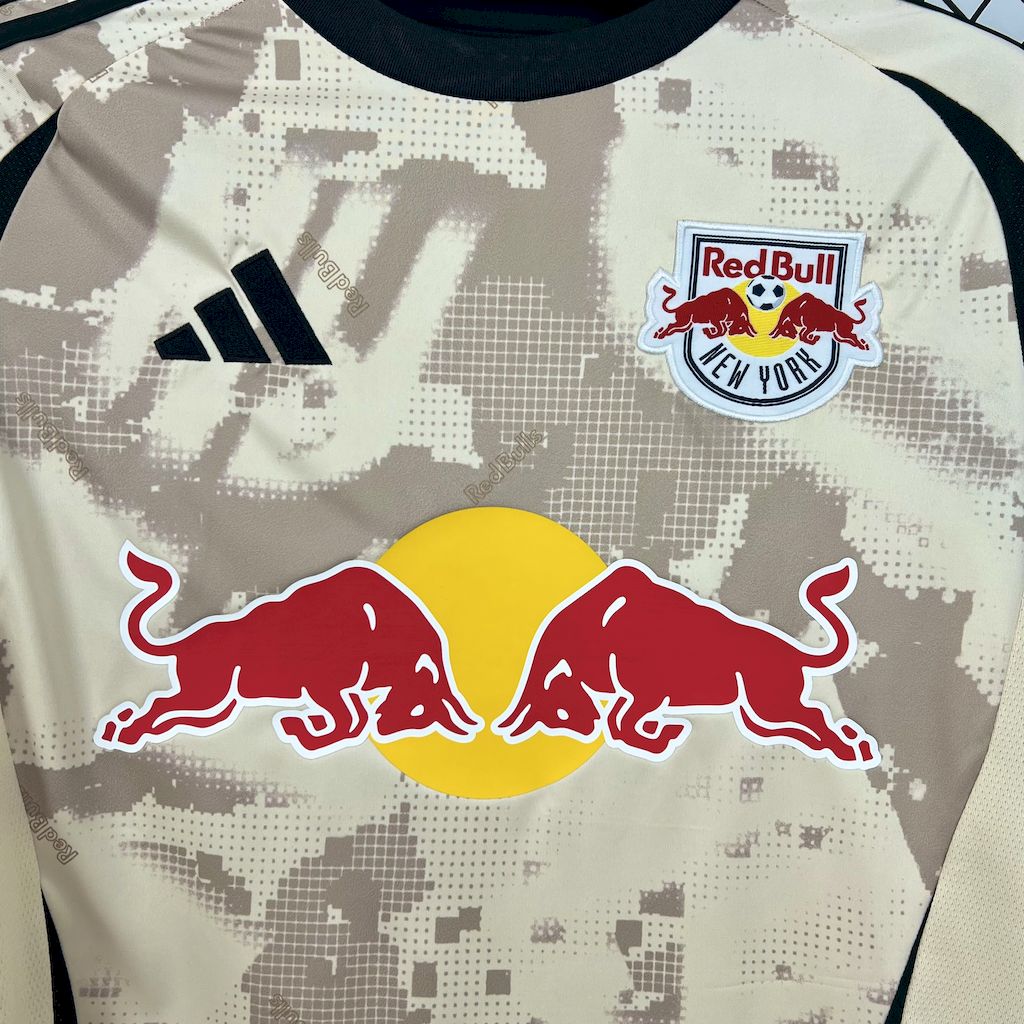 New York ,,Red Bulls'' 25/26