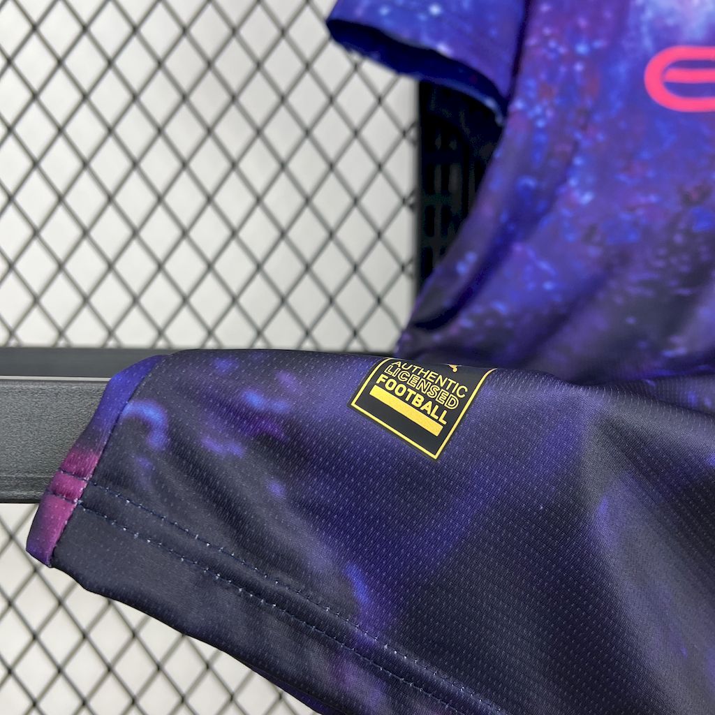 Manchester City ,,Purple Concept'' 25/26 Special Kit