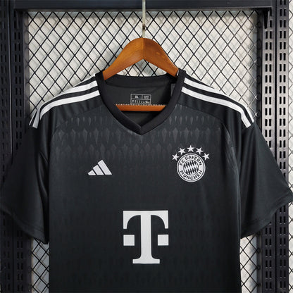 Bayern ''Black Goal Keeper'' Special Kit