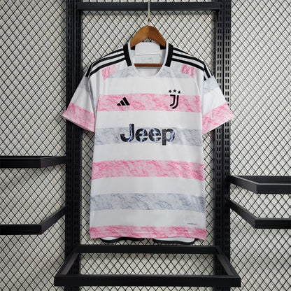 Juventus ''Pink Thunder'' Special Kit