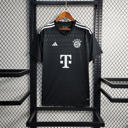 Bayern ''Black Goal Keeper'' Special Kit