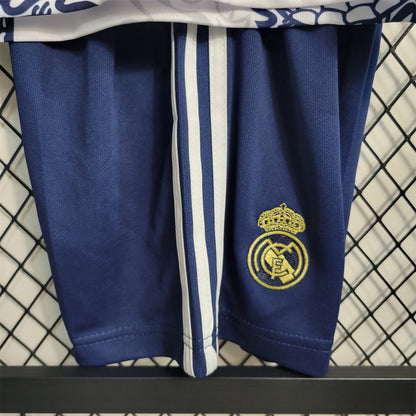 Real Madrid | Kid Set ''White Scales'' Special Kit