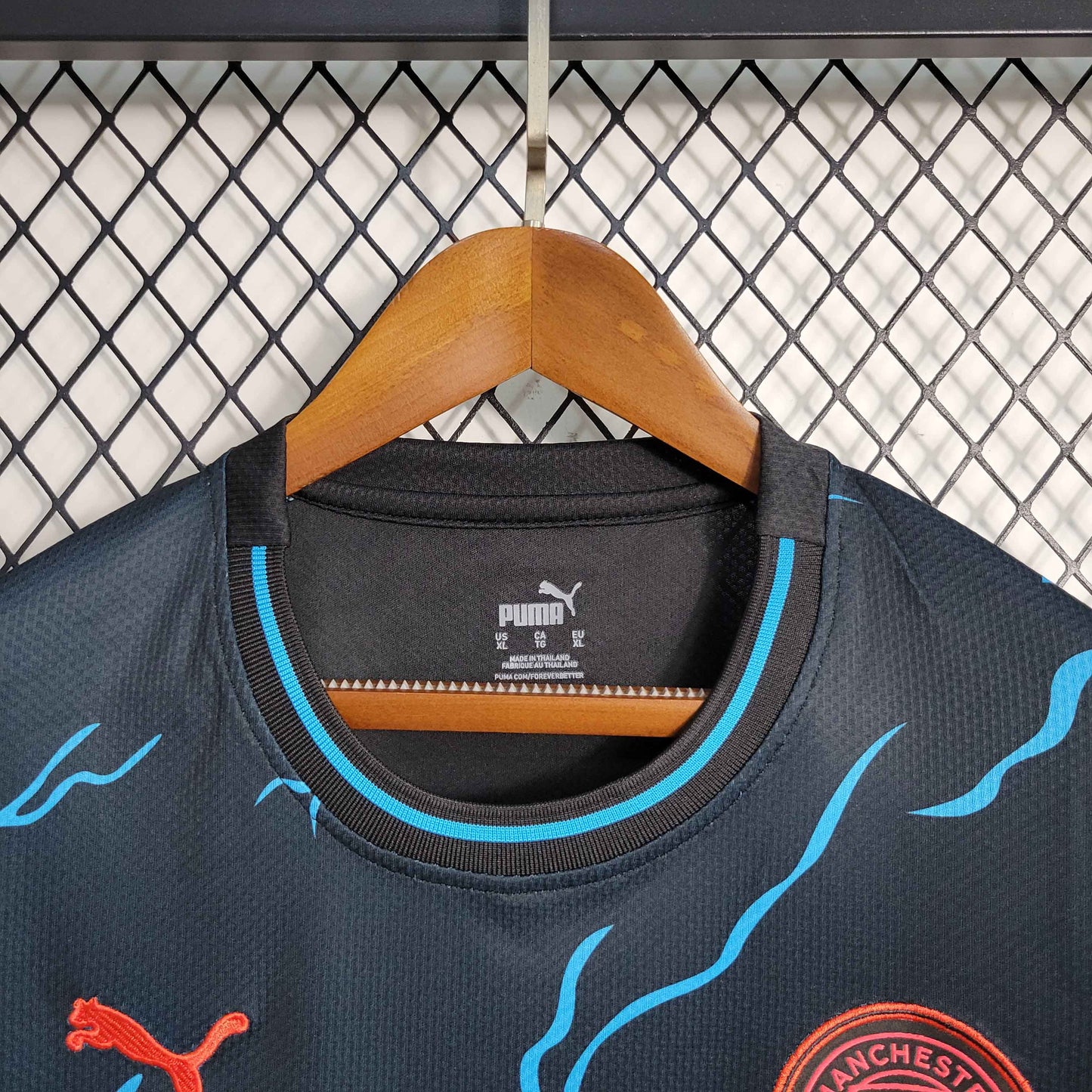 Mancester City ''Lightning'' Special Kit