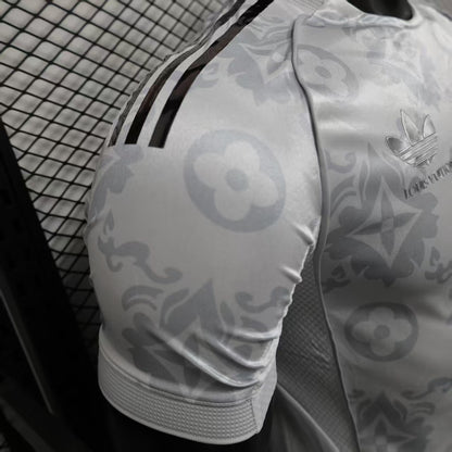 Real Madrid ,,Royal Ice Morgan'' Special Kit