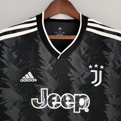 Juventus ''Black Thunder'' Special Kit