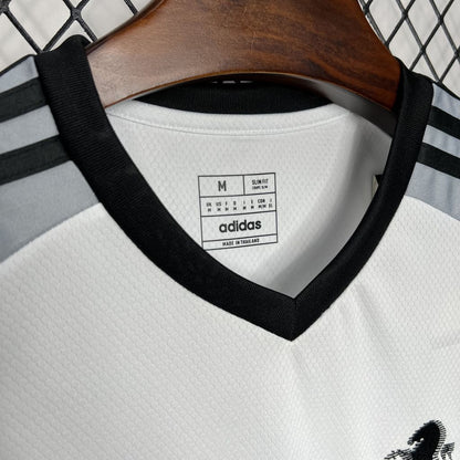 Juventus ''White Goalkeeper'' Special Kit