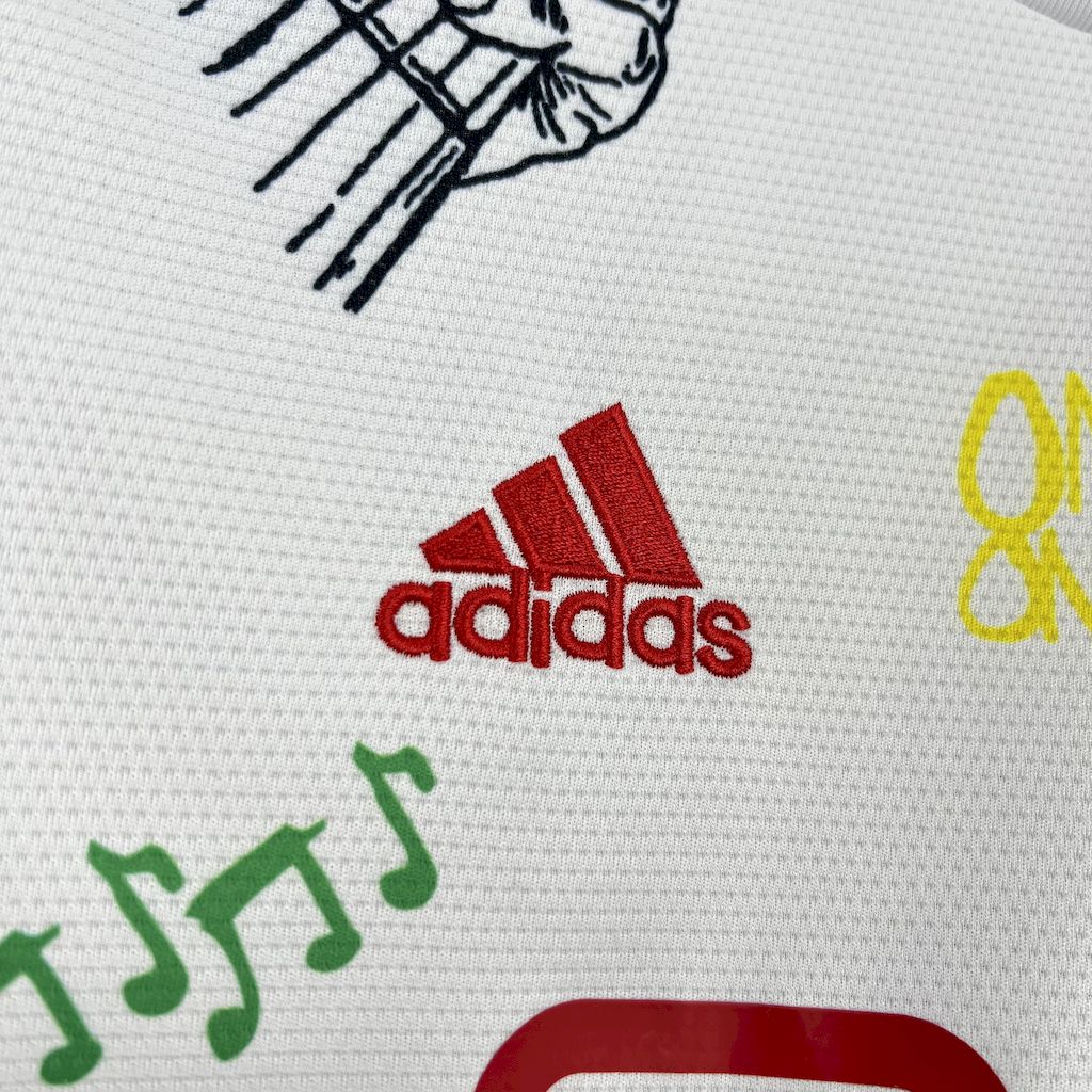 Ajax Amsterdam ,, White 25/26 ,, Special Kit
