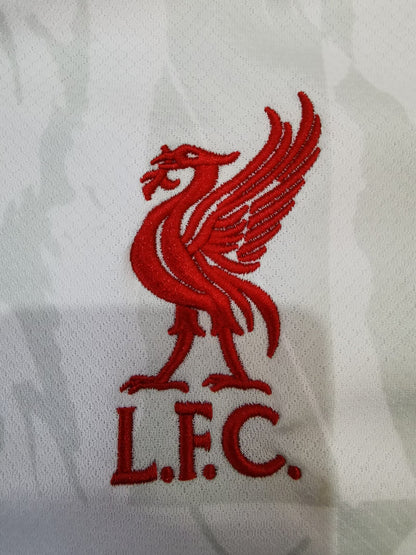 Liverpool ''Retired White'' Special Kit