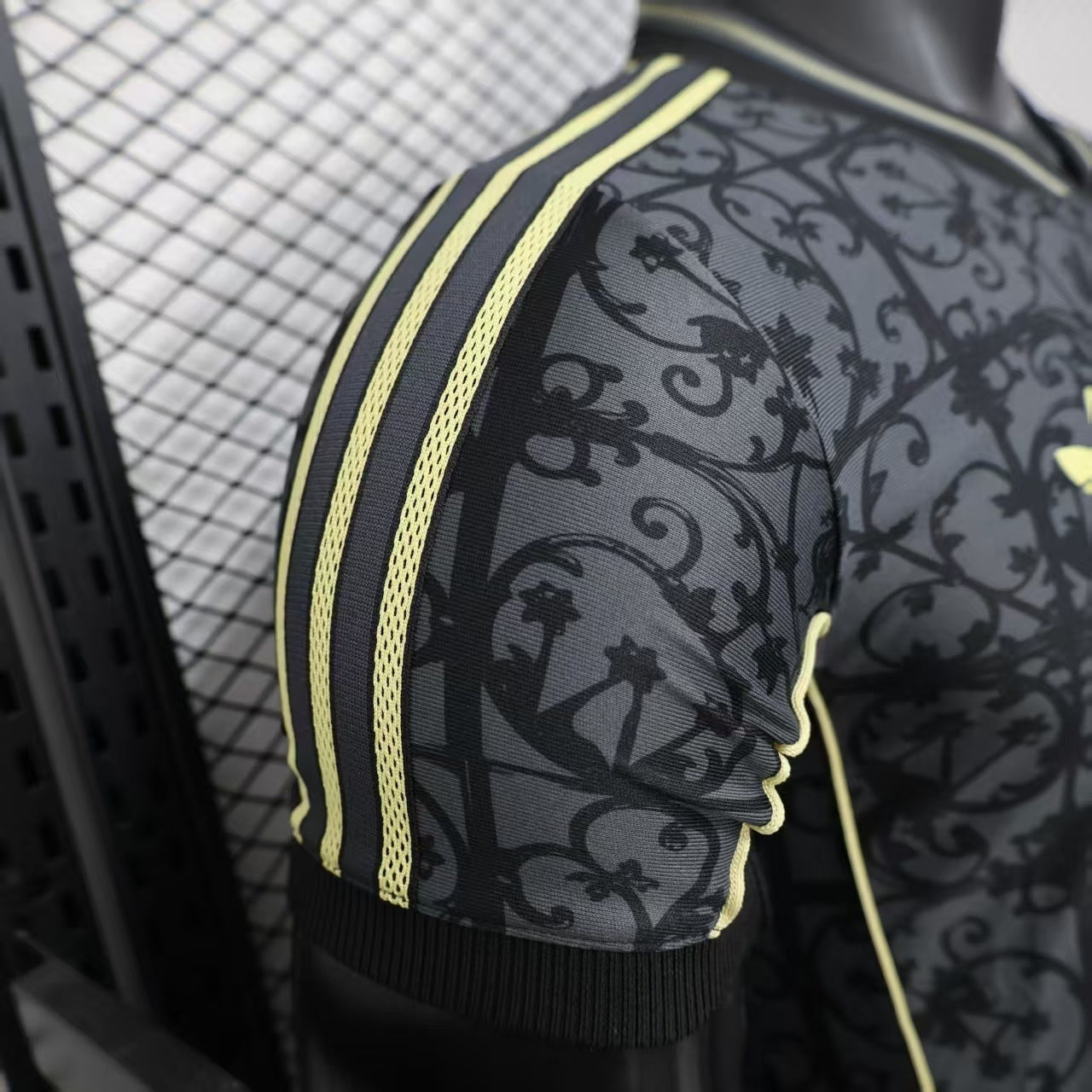 Liverpool ,,Gothic Baroque Legacy'' Special Kit