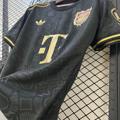 Bayern ,, Black 125th anniversary ,, Special Kit