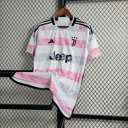 Juventus ''Pink Thunder'' Special Kit