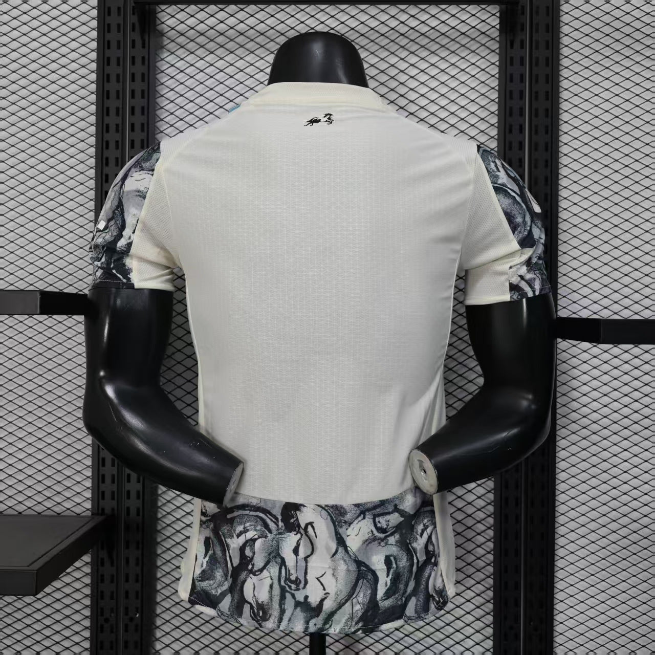 Manchester City ,,Marble Storm Titan'' Special Kit