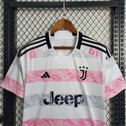 Juventus ''Pink Thunder'' Special Kit