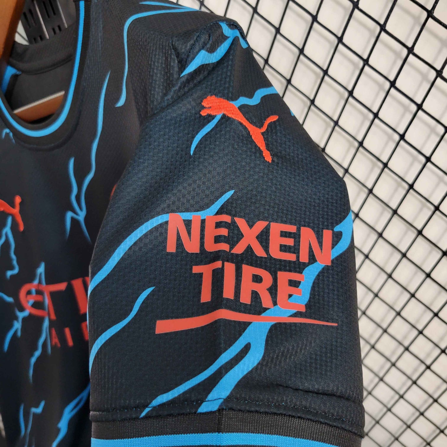 Mancester City ''Lightning'' Special Kit