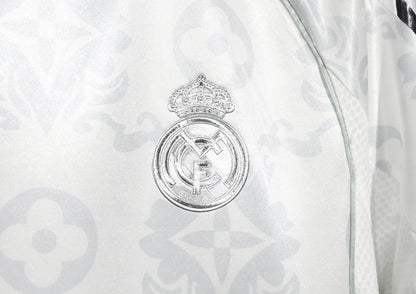 Real Madrid ,,Cristal Aura'' Special Kit