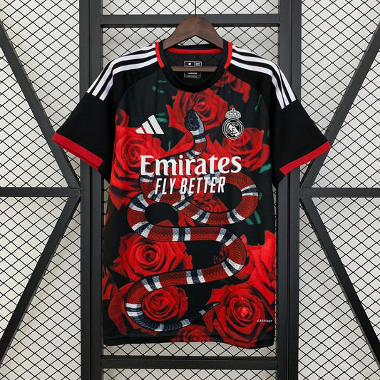 Real Madrid ,,Red Snake'' 25/26 Special Kit