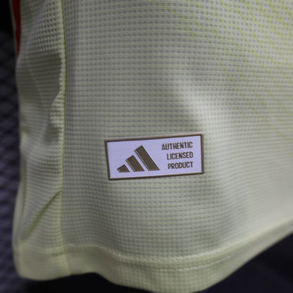 Arsenal ,,Gunners Solar Surge,, Special Kit