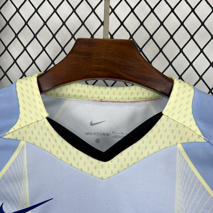 Barcelona ,,Catalan Neon,, Special Kit