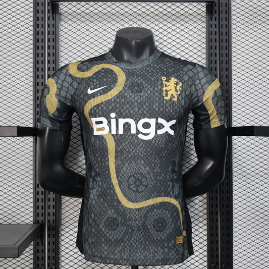 Chelsea ,,,Golden Snake''  25/26 Special Kit